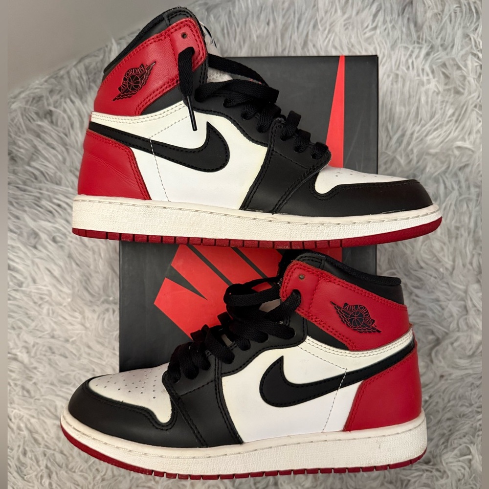 Air Jordan Retro 1 High OG GS Black Toe